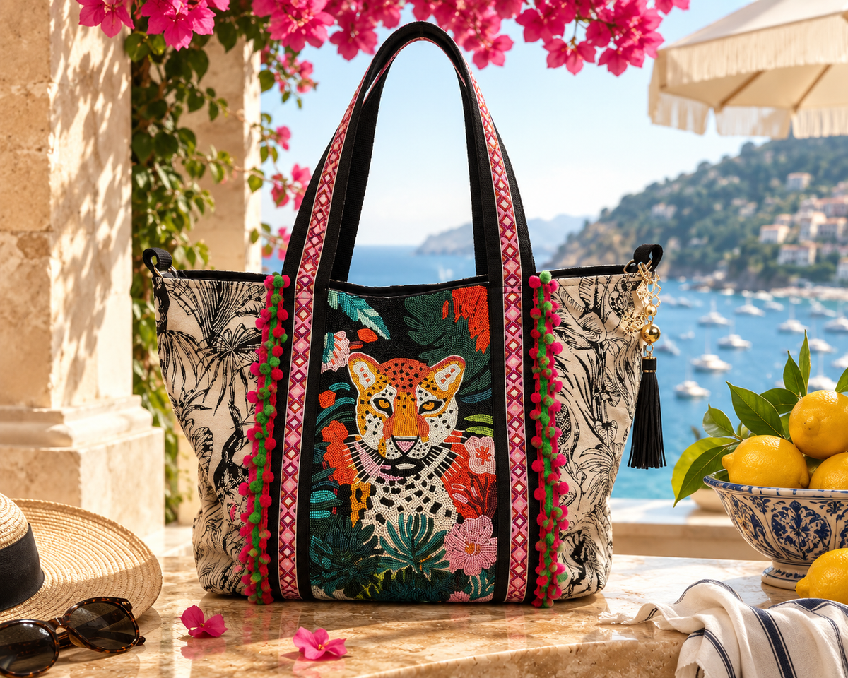 Raffles Voyage Tote - detail